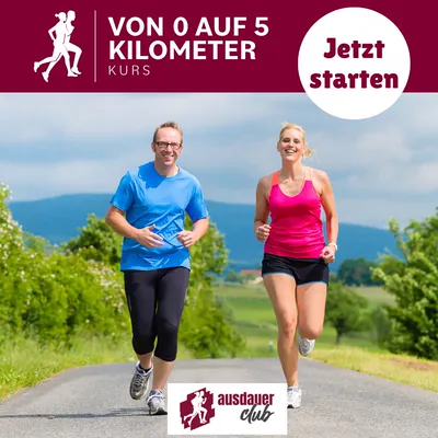 Kurs Von 0 auf 5 Kilometer: zwei Laufende auf einer Landstraße